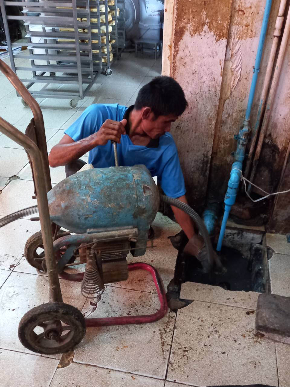 3 - https://ช่างบุญถึงแก้ท่อตัน.com | ช่างบุญถึง บริการแก้ไขท่อตันทุกชนิด ด้วยเครื่องมือทันสมัย ไม่ทุบ ไม่รื้อ ไม่ใช้สารเคมี รับประกันผลงาน 45 วัน บริการในเขตโคราช บุรีรัมย์ สุรินทร์