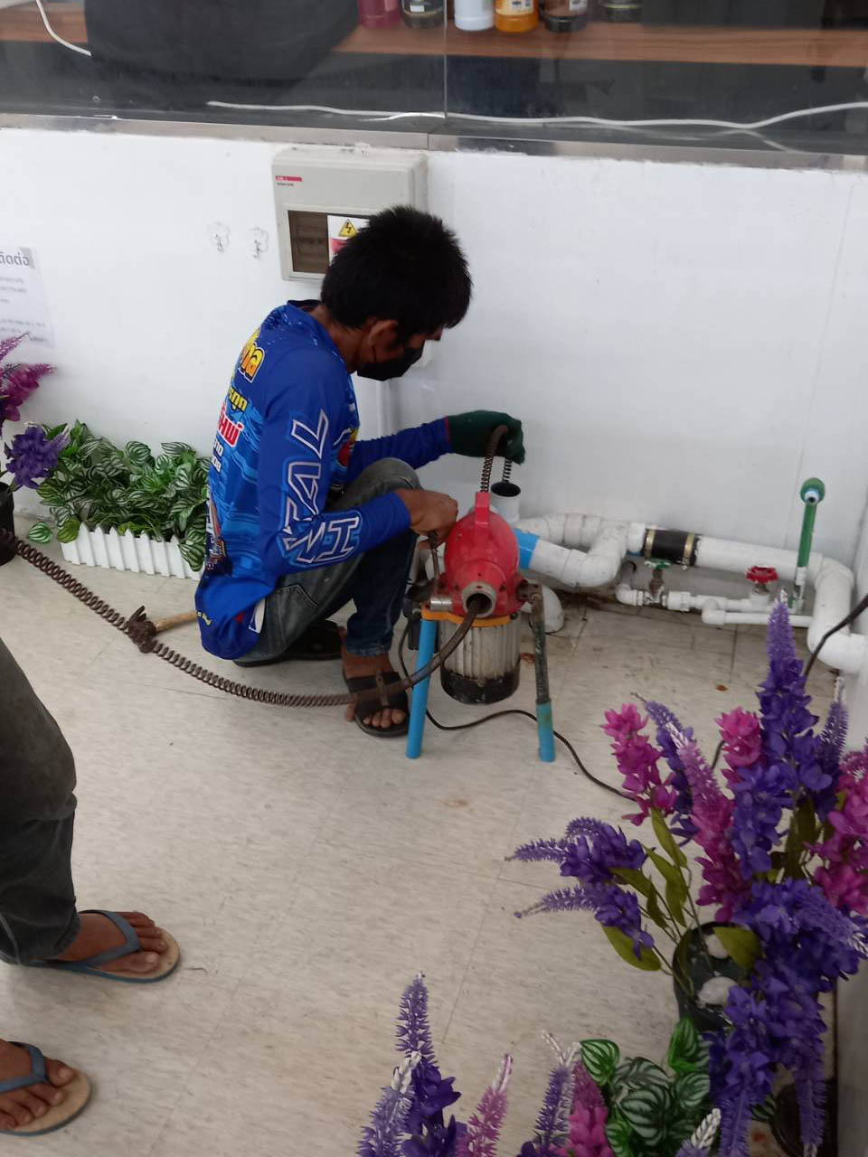 4 - https://ช่างบุญถึงแก้ท่อตัน.com | ช่างบุญถึง บริการแก้ไขท่อตันทุกชนิด ด้วยเครื่องมือทันสมัย ไม่ทุบ ไม่รื้อ ไม่ใช้สารเคมี รับประกันผลงาน 45 วัน บริการในเขตโคราช บุรีรัมย์ สุรินทร์